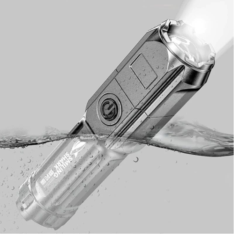 Lanterna Tática Portátil Led Recarregável USB Super Potente - Imagem 3